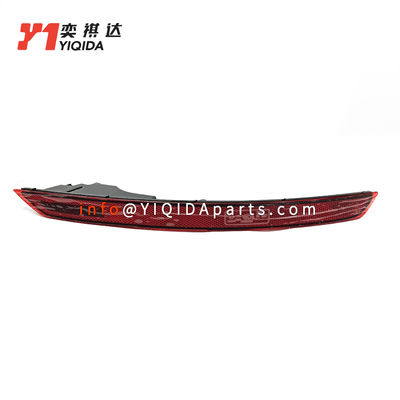 Bon prix 4M8945702 Feu de voiture Bar Light Réflecteur Plaque Feux de brouillard Pour Audi Q8 Q5 RSQ8 en ligne